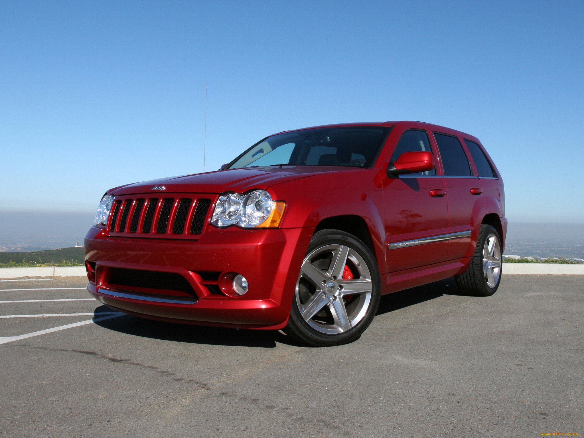 Jeep Grand Cherokee srt8 красный